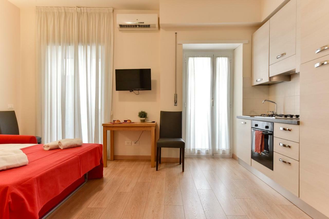 Готель Domus Bella Roma Екстер'єр фото