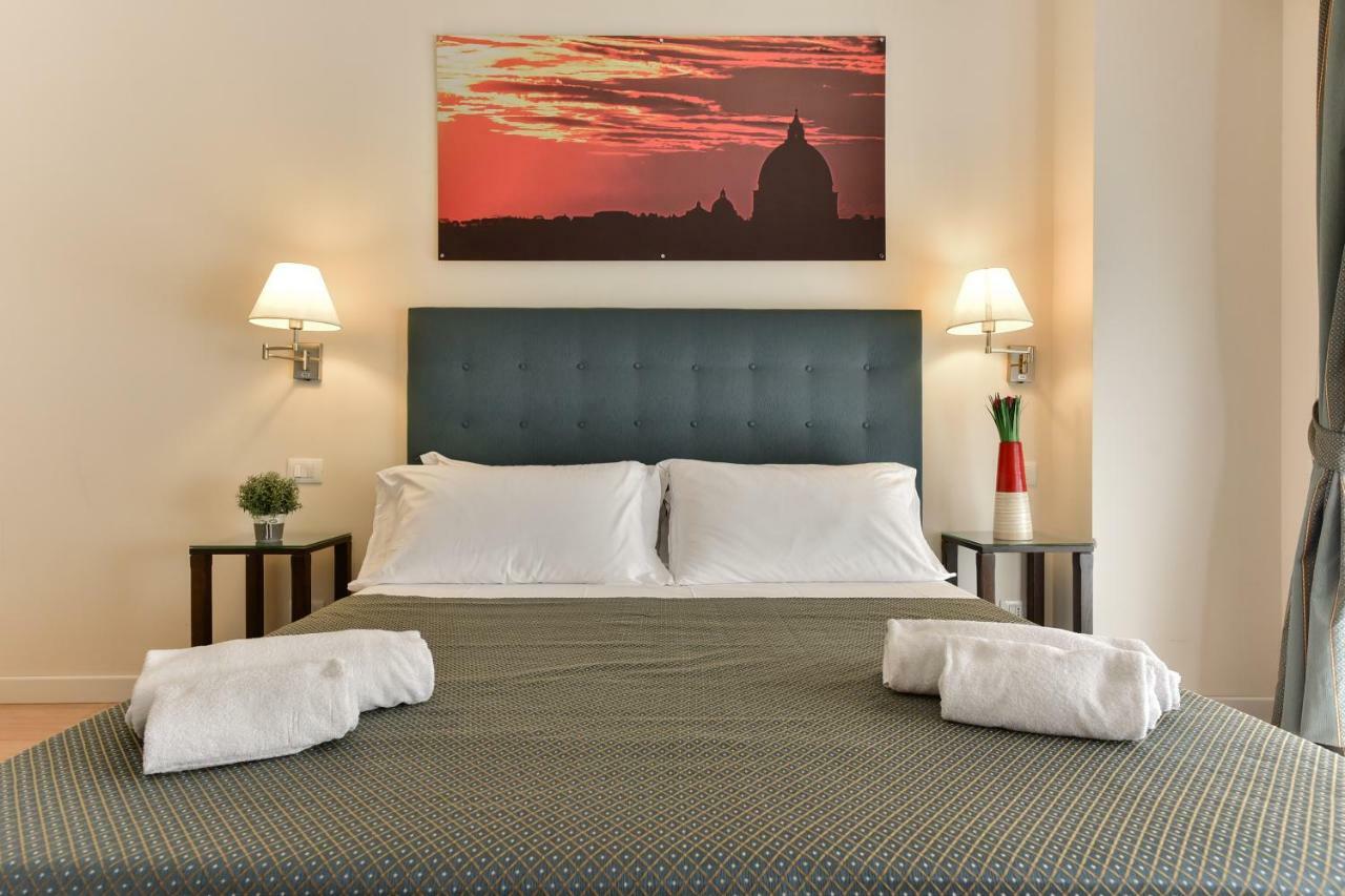 Готель Domus Bella Roma Екстер'єр фото