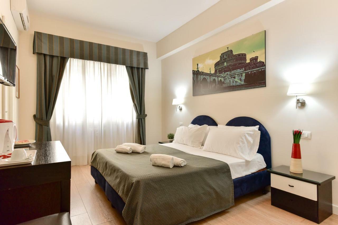 Готель Domus Bella Roma Екстер'єр фото